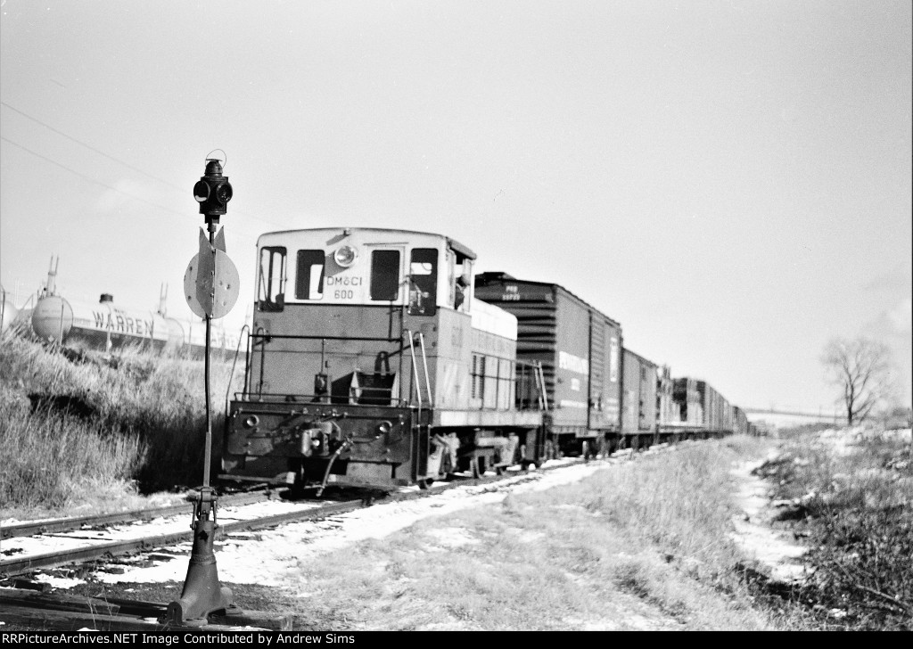 DMCI 600